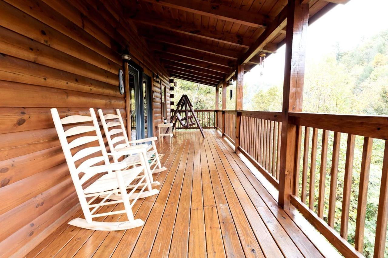 Smoky Mtn Hideaway - Cabin W/ Hot Tub & Pool Table Villa Sevierville Esterno foto
