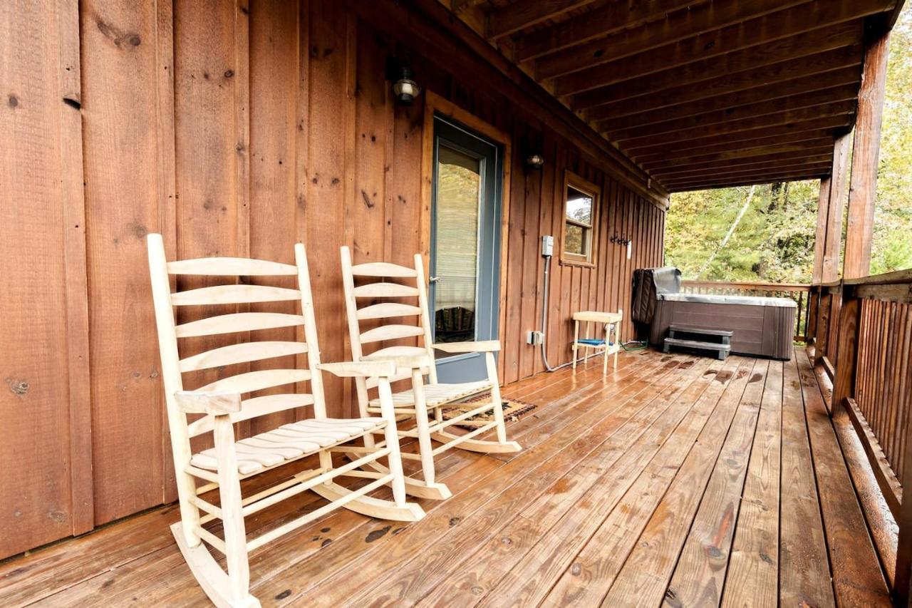 Smoky Mtn Hideaway - Cabin W/ Hot Tub & Pool Table Villa Sevierville Esterno foto