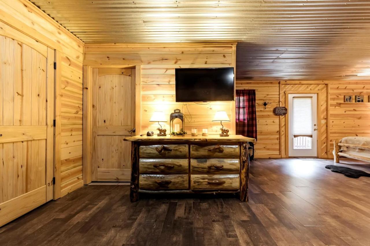Smoky Mtn Hideaway - Cabin W/ Hot Tub & Pool Table Villa Sevierville Esterno foto