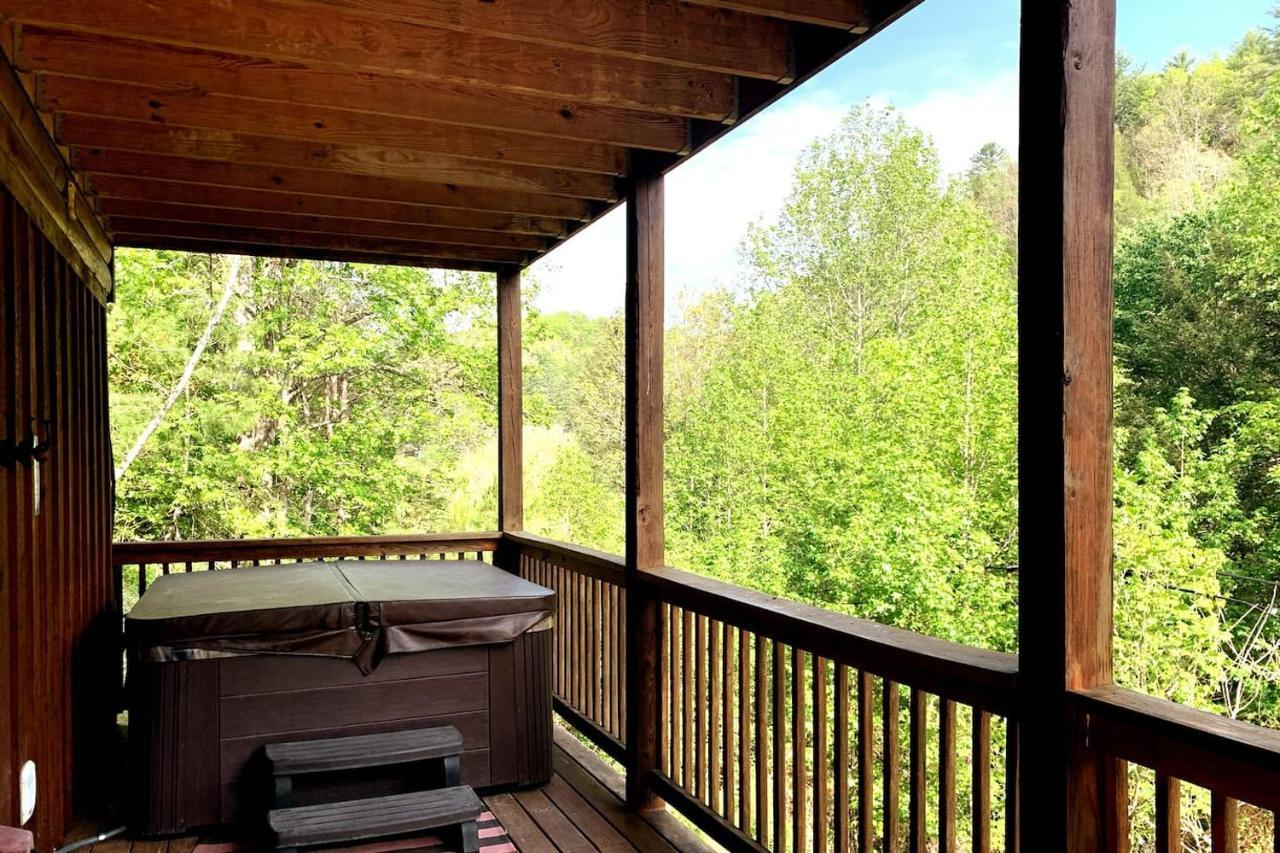 Smoky Mtn Hideaway - Cabin W/ Hot Tub & Pool Table Villa Sevierville Esterno foto