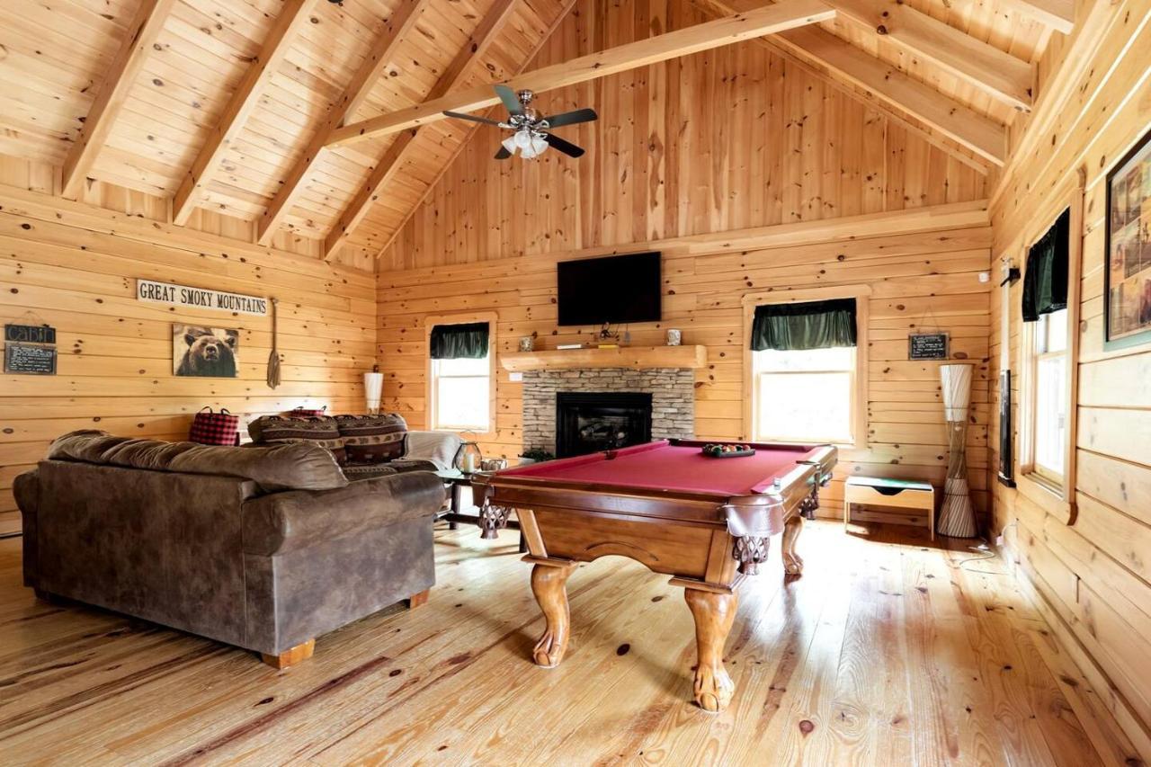Smoky Mtn Hideaway - Cabin W/ Hot Tub & Pool Table Villa Sevierville Esterno foto